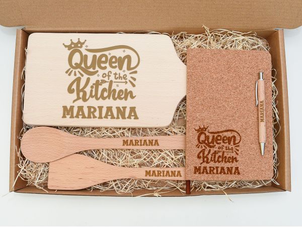 Set cadou personalizat "Queen of the...