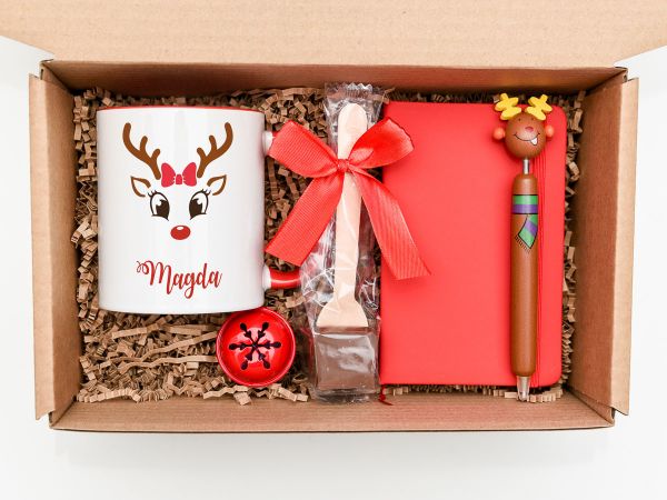 Set cadou Craciun personalizat, model 27. Ren cu fundita.