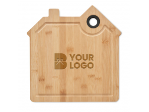 Tocător din bambus in forma de casă, personalizat cu logo